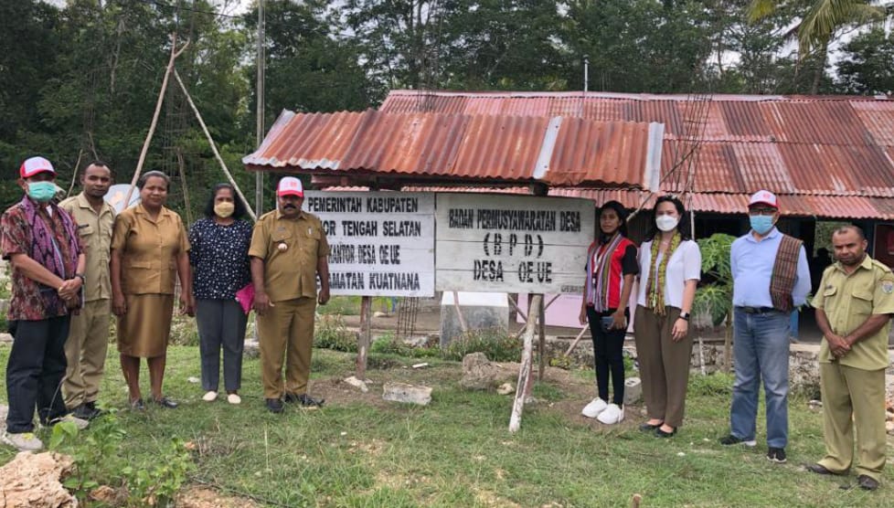 Yesi Liyanto Ciptakan Smart Village Bersama UCB di Wilayah Timor