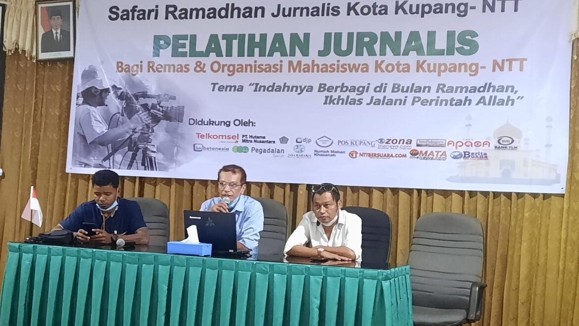 Remaja Masjid dan Mahasiswa se-Kota Kupang Diberikan Bekal Keterampilan Jurnalistik