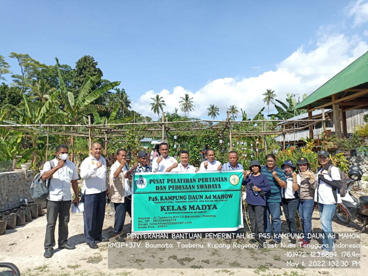 Dukung Integrated Farming Di P4S Kampung Daun AD Mahow NTT, Kementan Bantu Sarpras