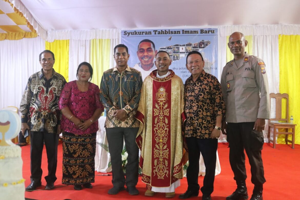 Bupati Kupang Sampaikan Profisiat Buat Imam Baru RD Alandjino da Costa