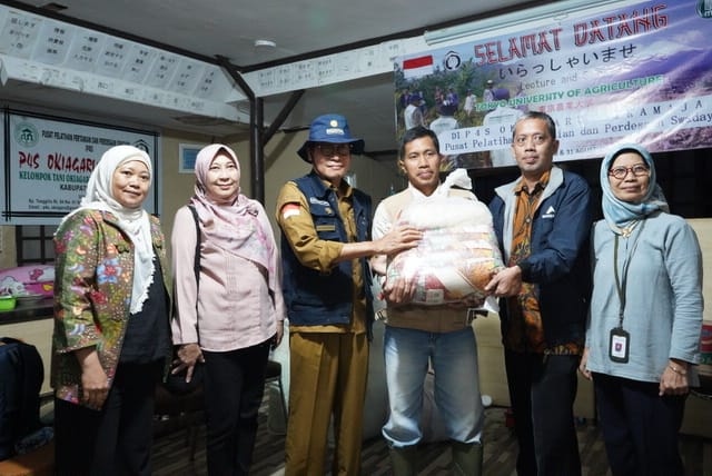 Kementan Kembali Salurkan Bantuan kepada Masyarakat Terdampak Gempa Cianjur