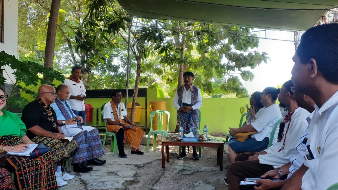 Serap Aspirasi Warga, Penjabat Wali Kota Kupang Berkantor Di Kelurahan Mantasi