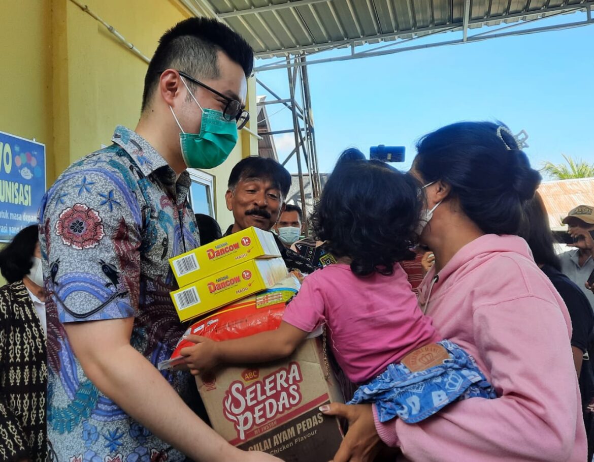 100 Balita di Kota Kupang Dapat Bantuan Stunting dari Penjabat Wali Kota