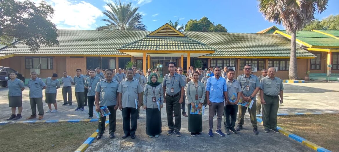 SMK PP Kementan Beri Apresiasi kepada Guru dan Pegawai Berprestasi