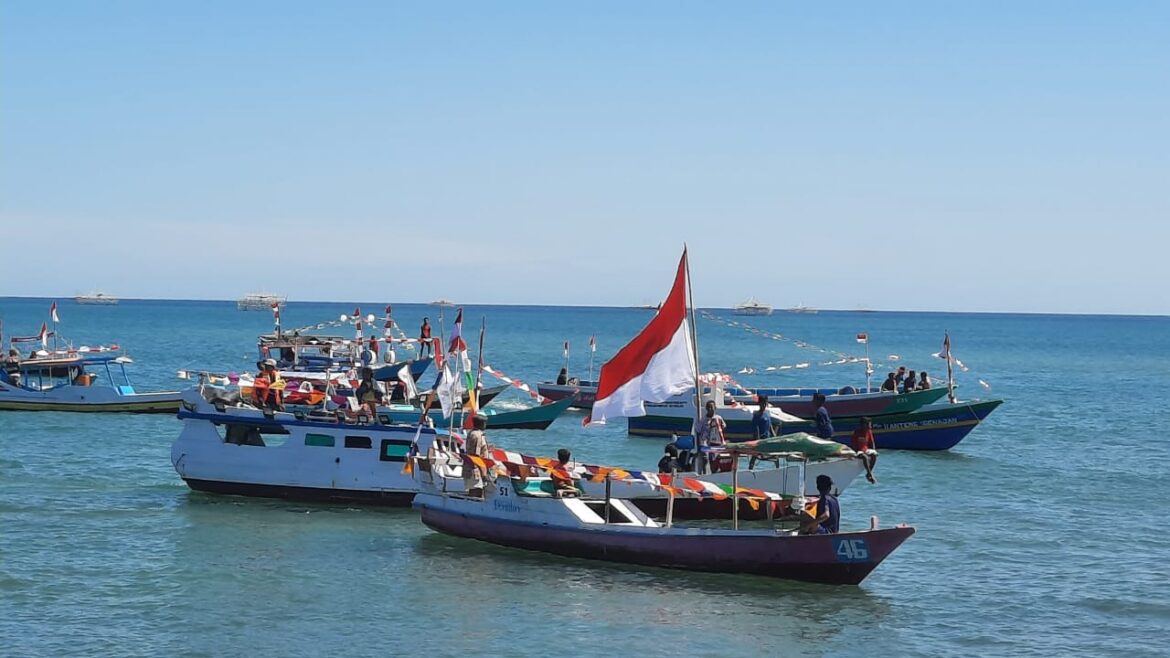 Ramaikan HUT RI ke 78 Dinas Pariwisata Kota Kupang Gelar Lomba Perahu Hias