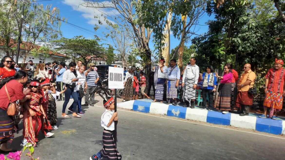 Karnaval Budaya Jadi Pembuka Festival Seni dan Budaya Kelurahan Nefonaek Kota Kupang