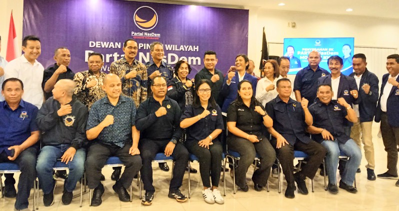 Partai NasDem Resmi Serahkan SK Paslon di 22 Kabupaten/Kota se-NTT, Kota Kupang Buat GACOR